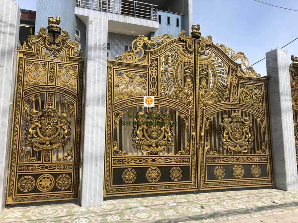 Bộ cửa nhôm đúc biệt thự - cổng chính và cổng phụ